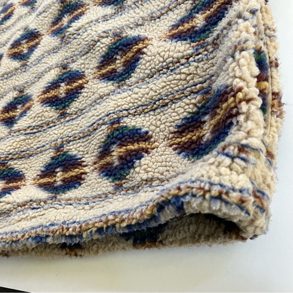 BKE Women’s Medium Colorful Aztec Pattern Tan Sherpa Wubby Quarter Zip Pullover - Picture 12 of 16